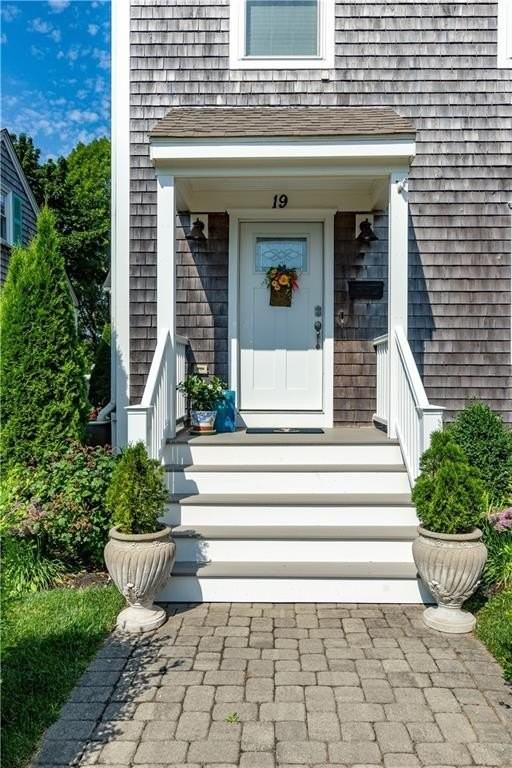 19 Eustis Ave