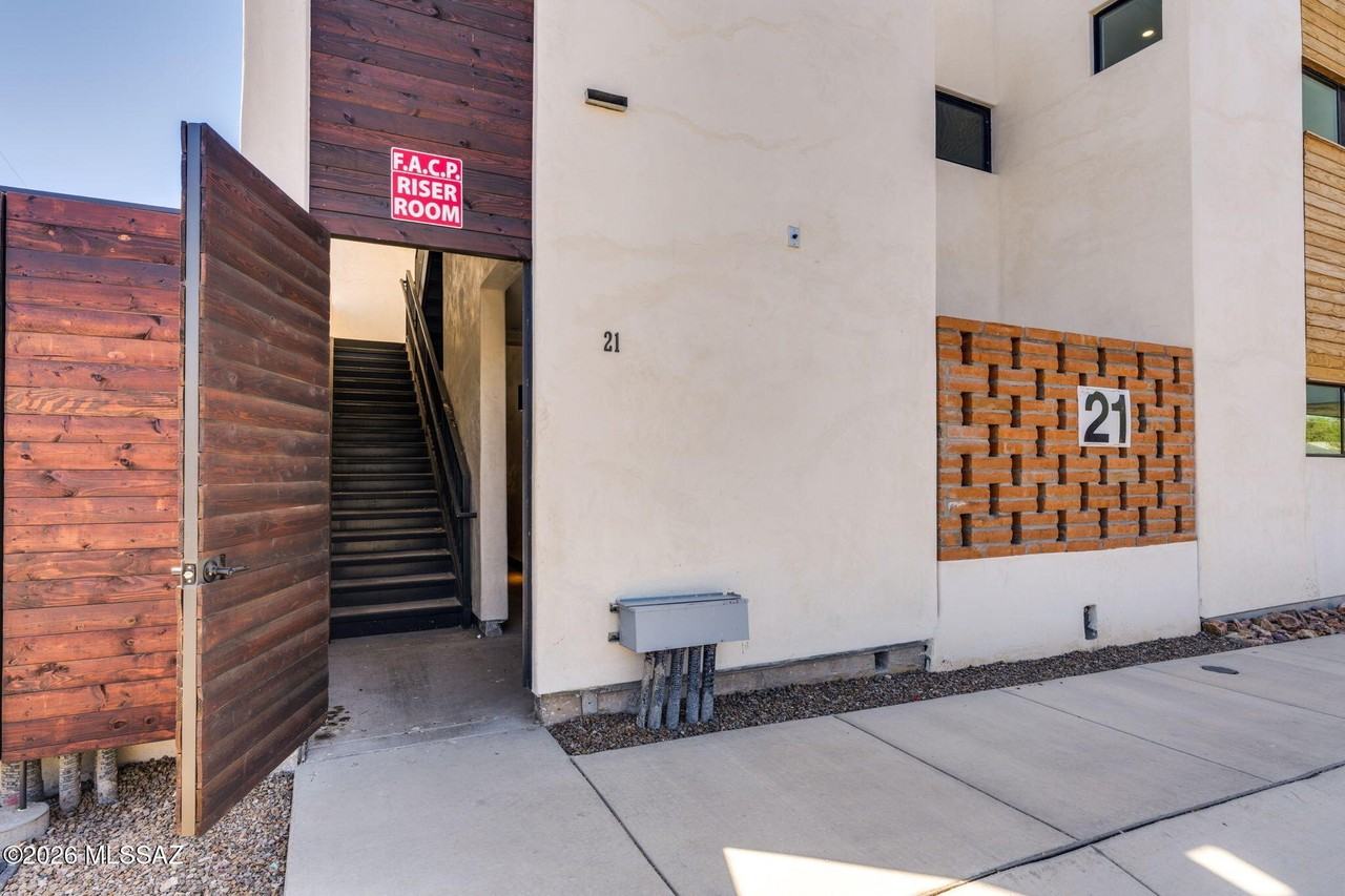 21 W Lalo Way #1-4 - Photo 7 of 47