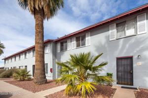 featured image of 5402 E 30th St