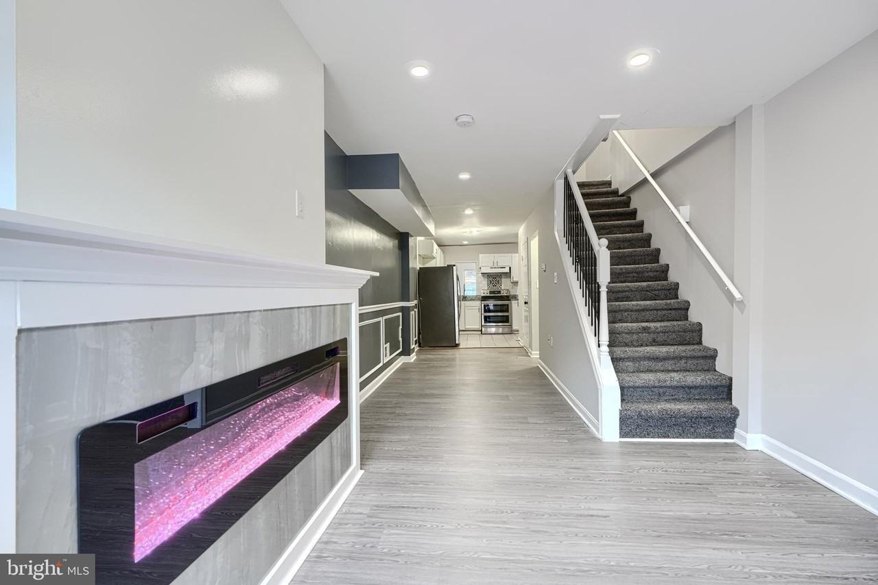 1127 Sargeant St - Photo 6 of 34