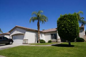 featured image of 79882 Viento Dr #1
