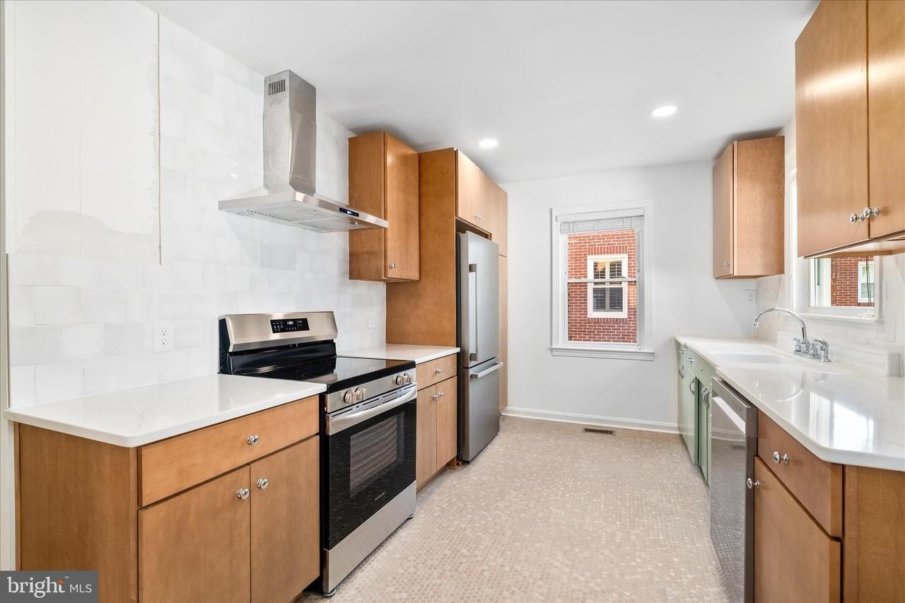 117 W 14th St - Photo 6 of 40