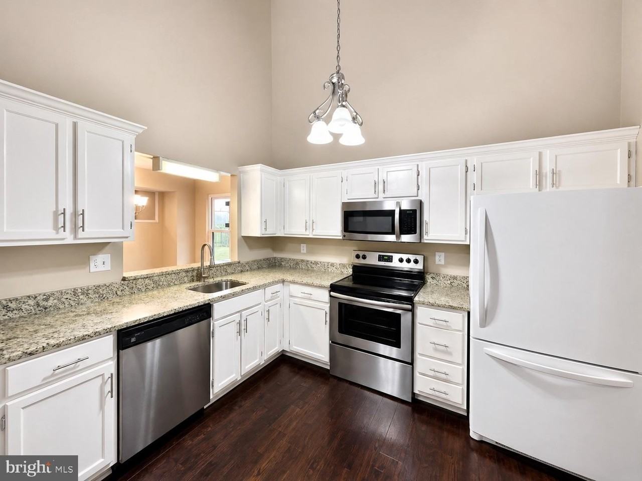 6450 Sewells Orchard Dr - Photo 4 of 33