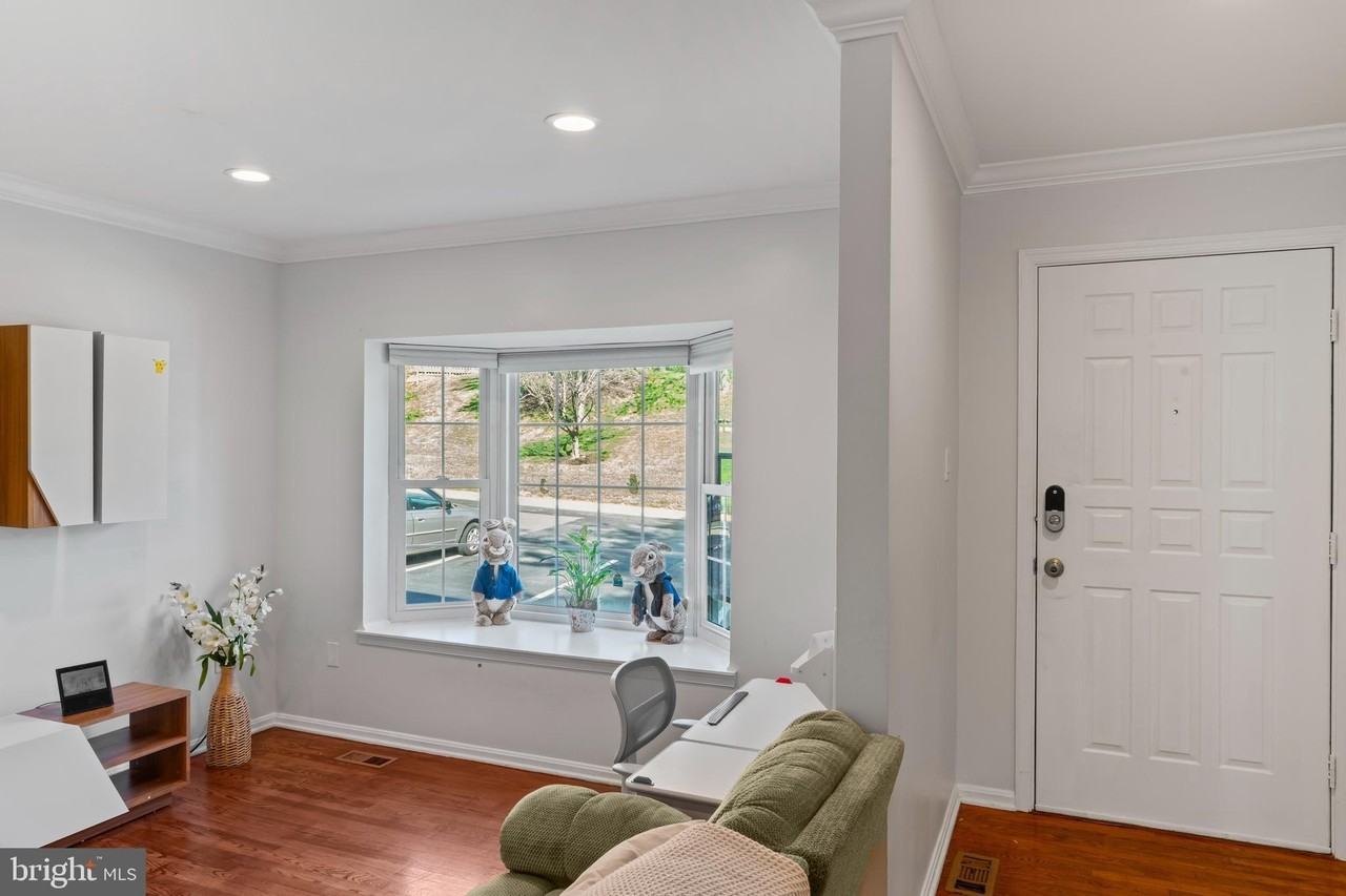 10267 Green Holly Ter - Photo 2 of 50