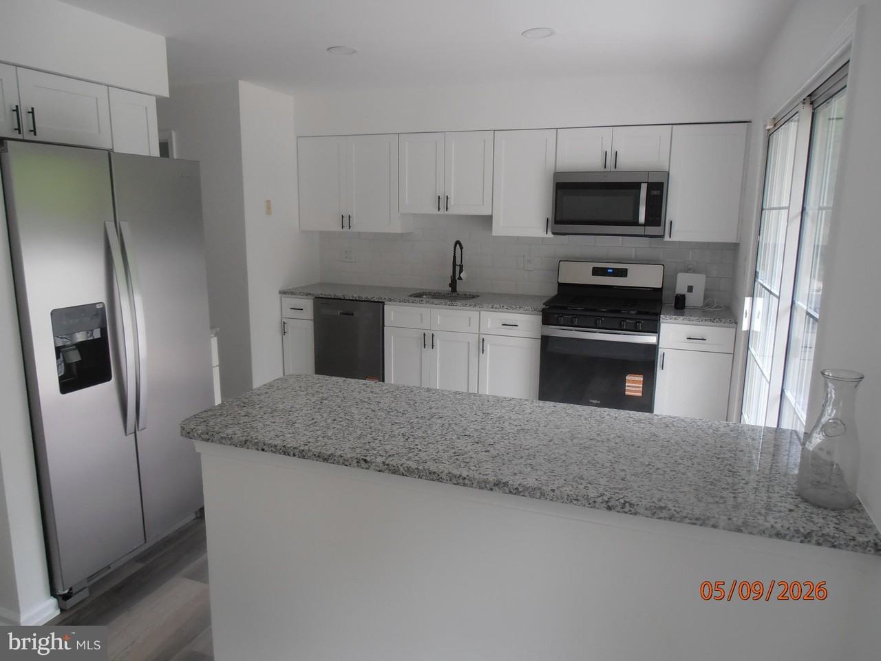 1605 Stokes Rd - Photo 4 of 18