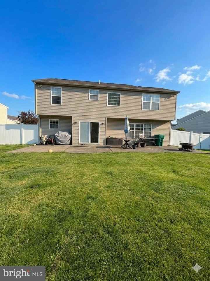 108 Parkside Dr - Photo 4 of 34