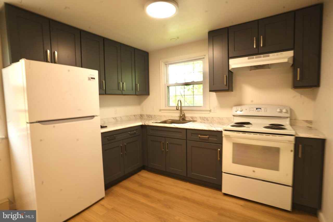 456 N 2nd St #3 - Photo 3 of 9