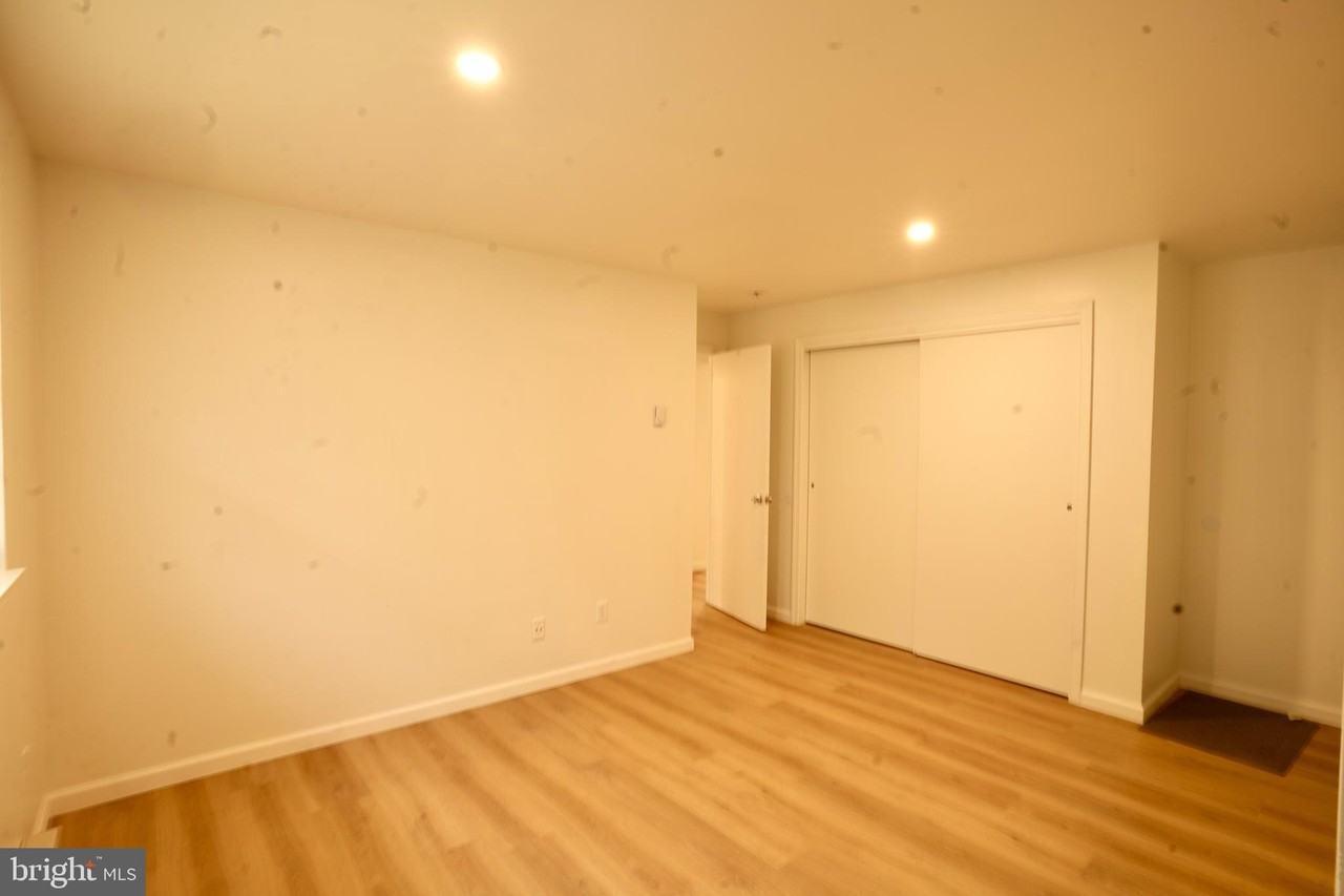 456 N 2nd St #3 - Photo 6 of 9