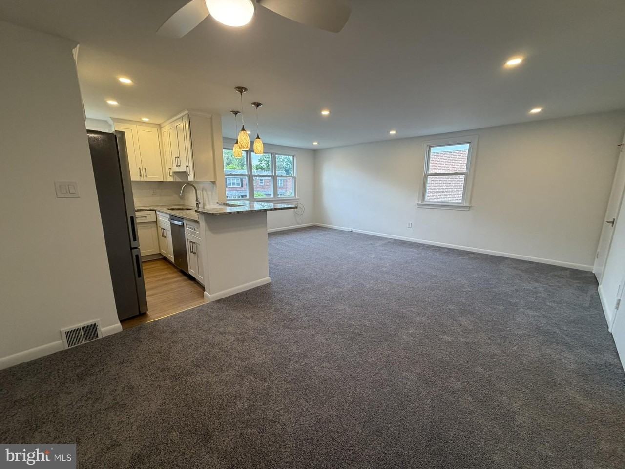 22 Windsor Rd #2 - Photo 3 of 29