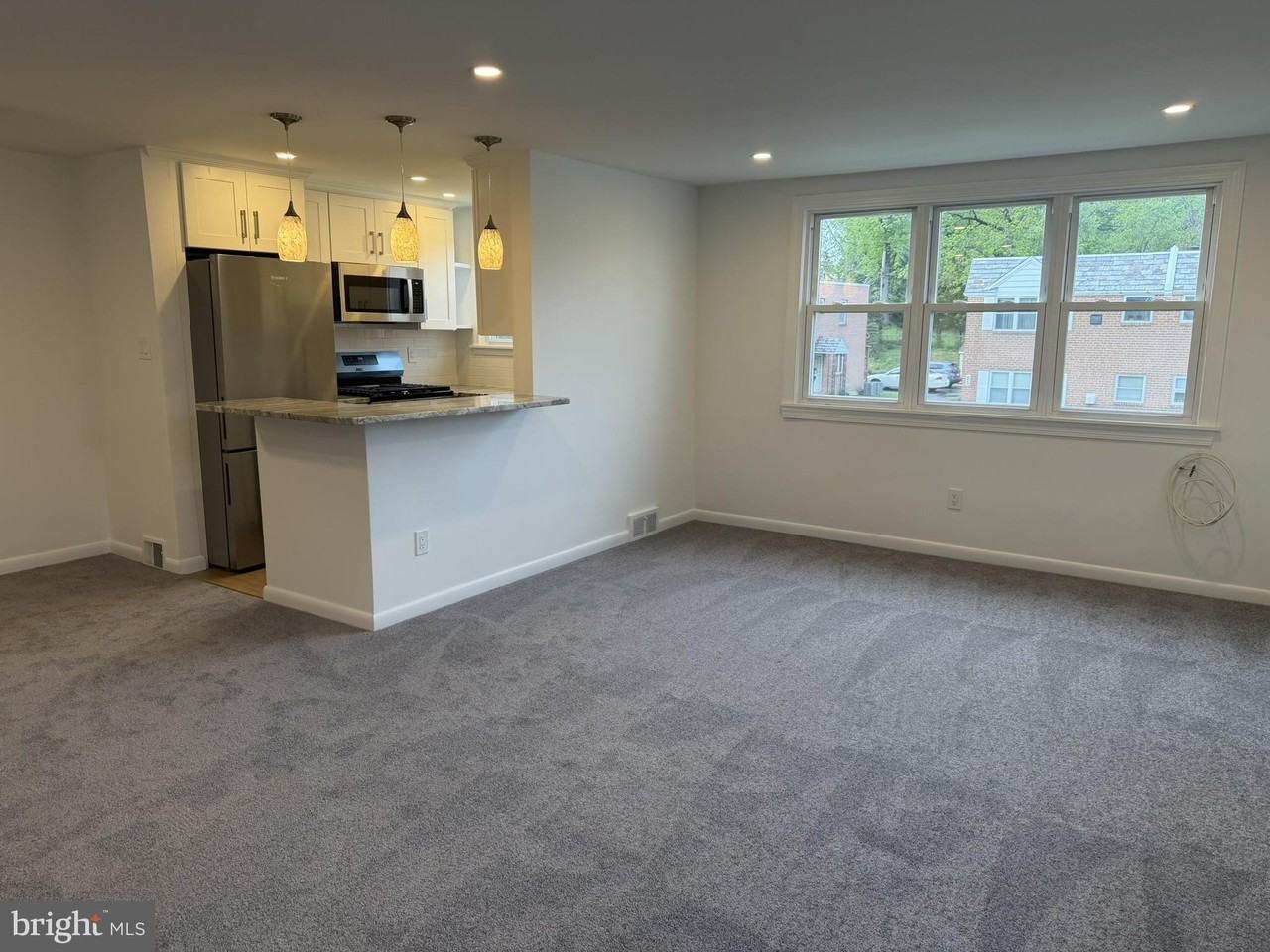 22 Windsor Rd #2 - Photo 5 of 29
