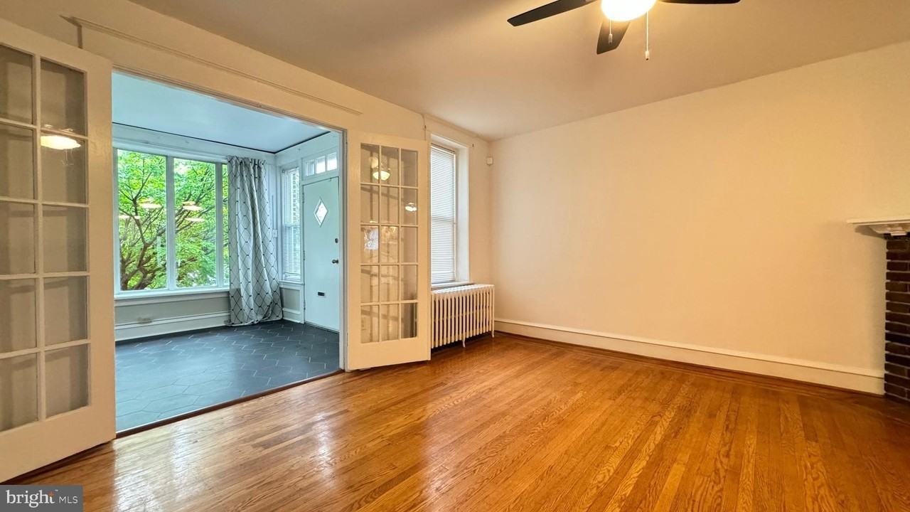 5874 Henry Ave - Photo 2 of 26