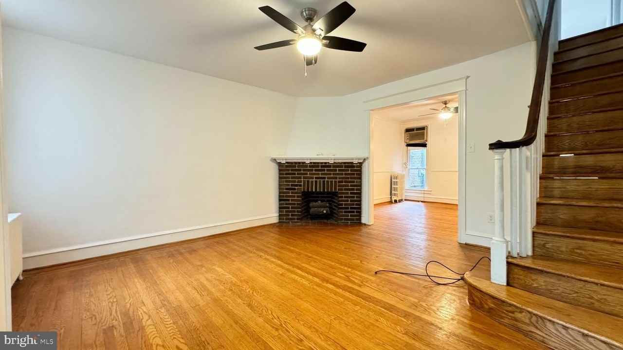 5874 Henry Ave - Photo 6 of 26