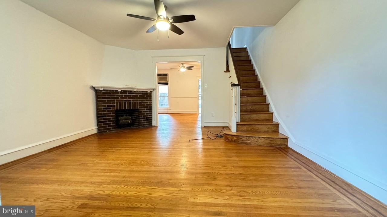 5874 Henry Ave - Photo 7 of 26