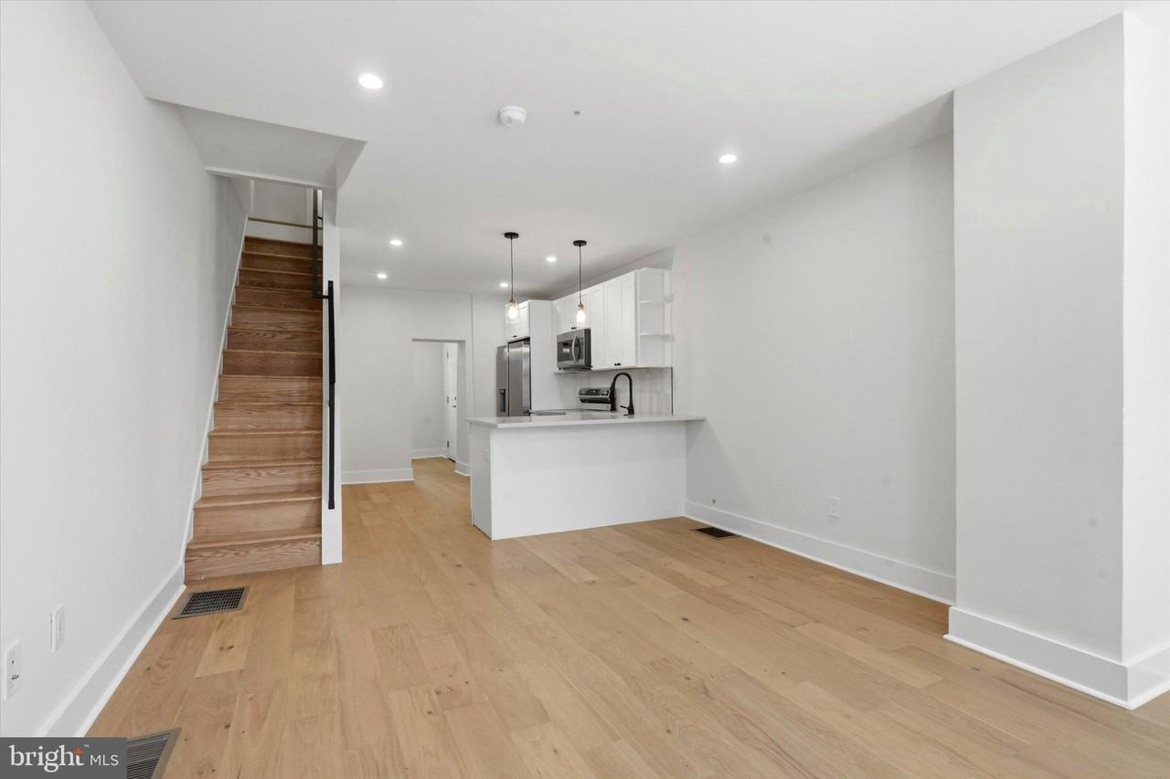 1510 S Capitol St - Photo 2 of 15