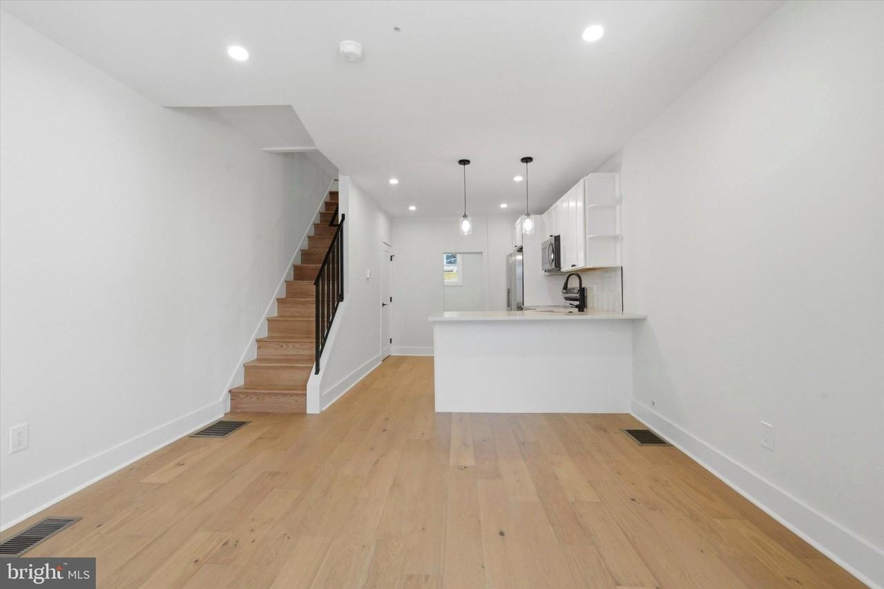 1510 S Capitol St - Photo 3 of 15