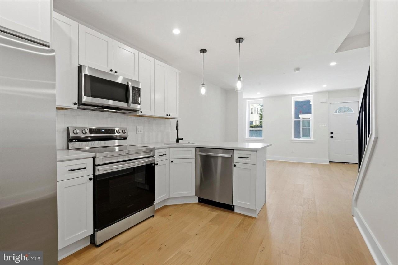 1510 S Capitol St - Photo 6 of 15