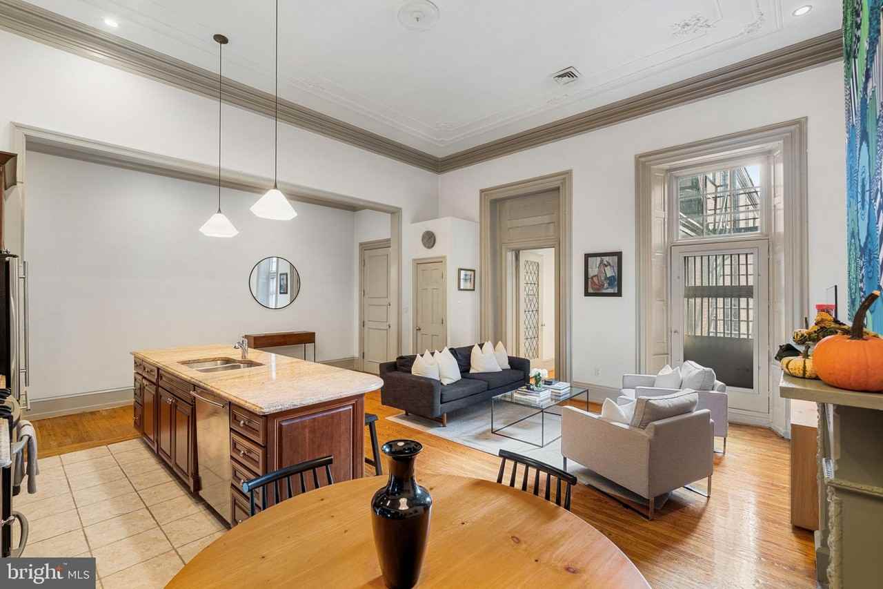 1714 Spruce St #3 - Photo 7 of 34