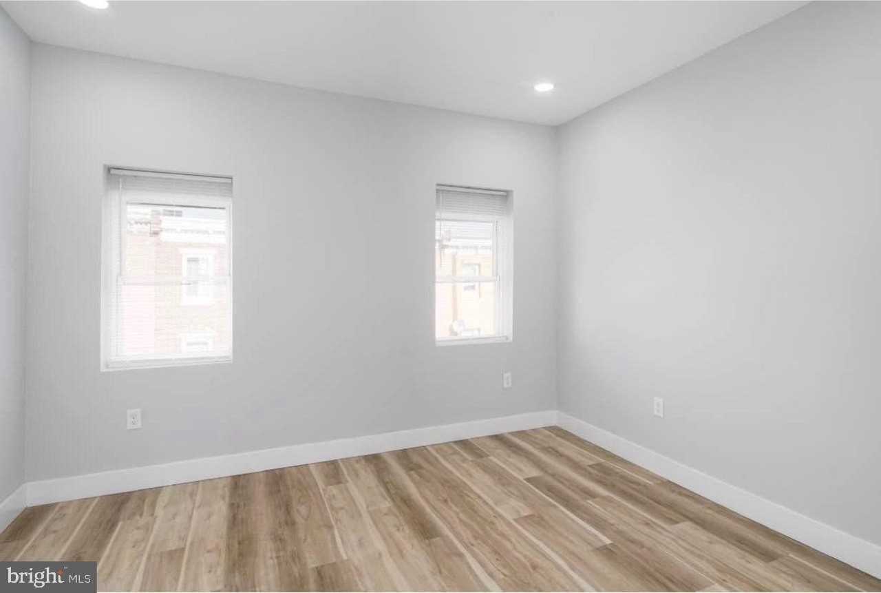 23 E Silver St - Photo 6 of 10