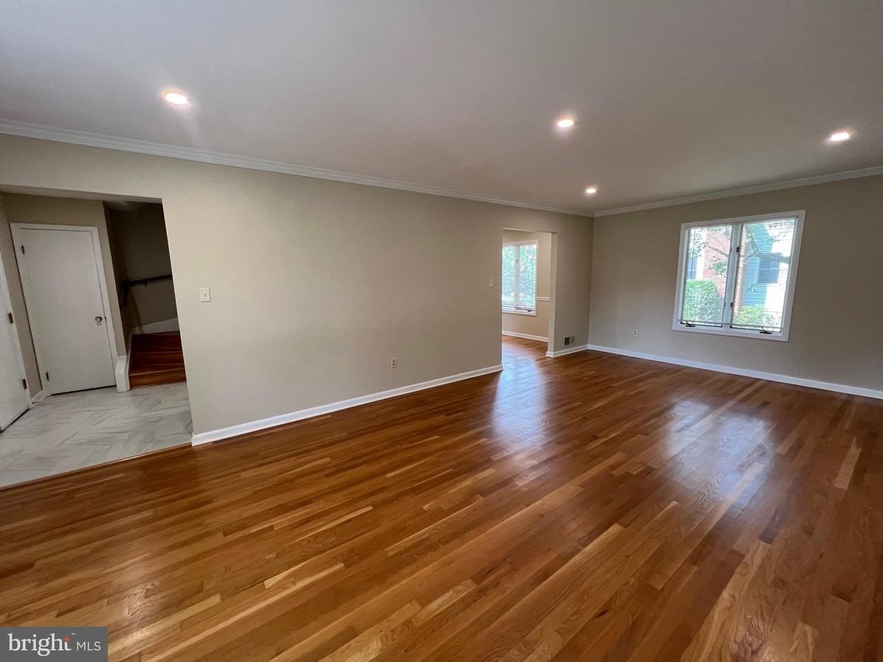 4311 Louis Pl - Photo 4 of 35