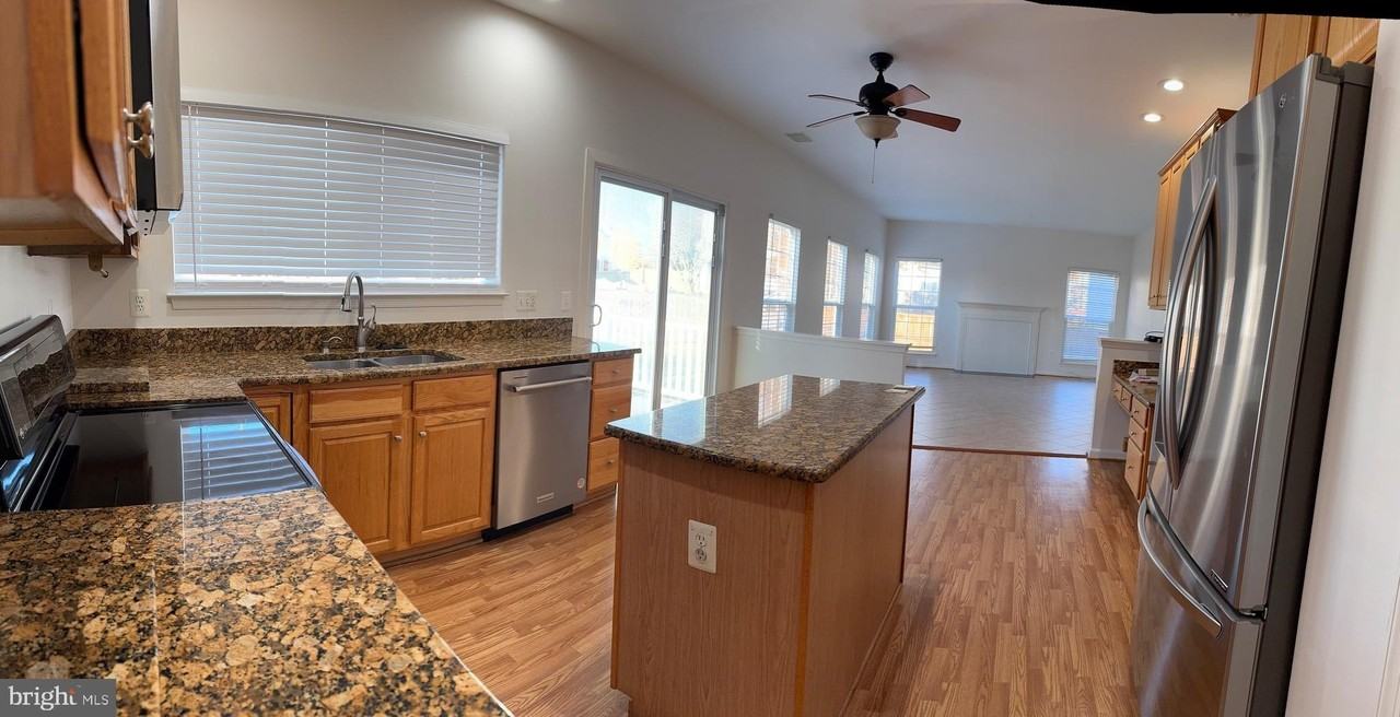 11102 N Windsor Ct - Photo 6 of 34