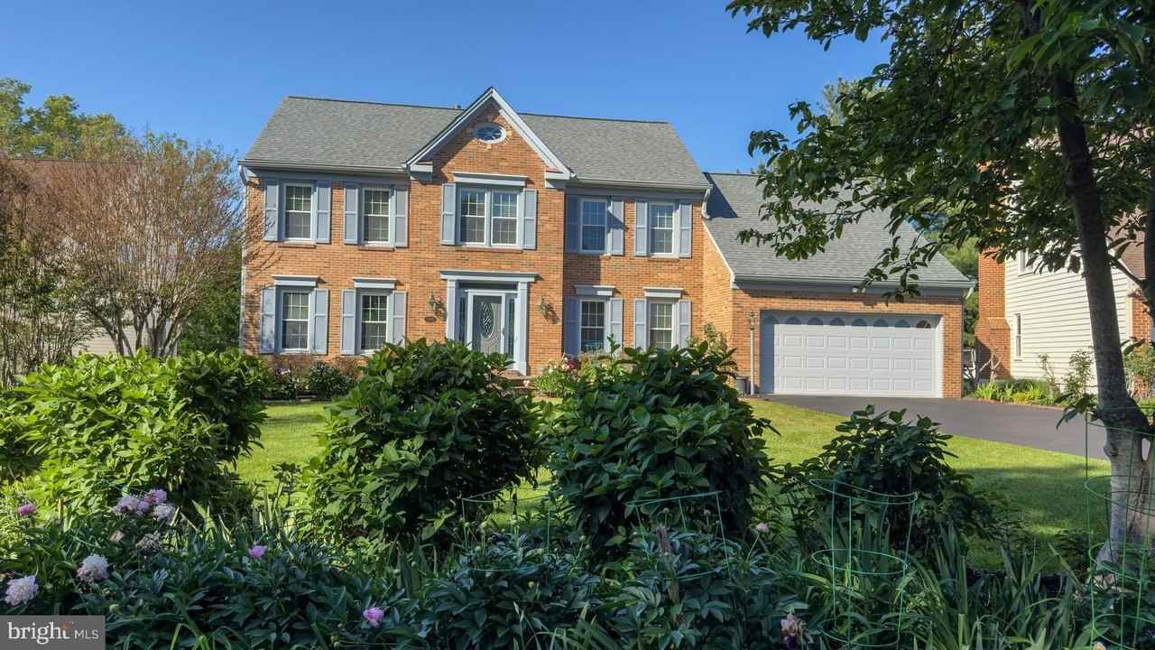 14816 Harvest Ct - Photo 3 of 50