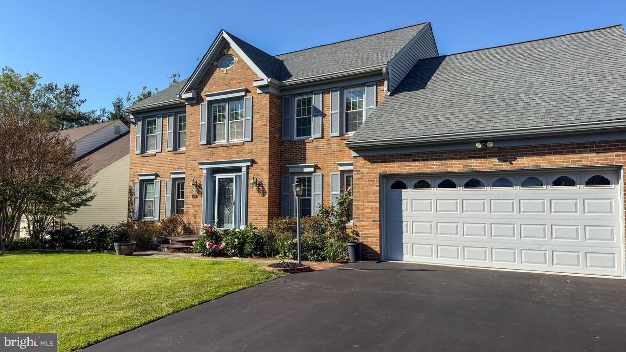 14816 Harvest Ct - Photo 4 of 50