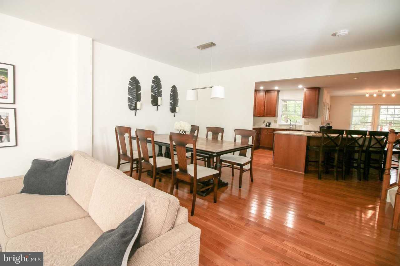 1392 Park Garden Ln - Photo 2 of 49
