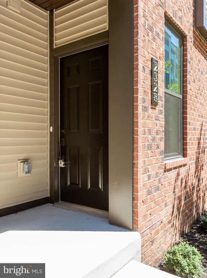 2328 Water Promenade Ave - Photo 5 of 48