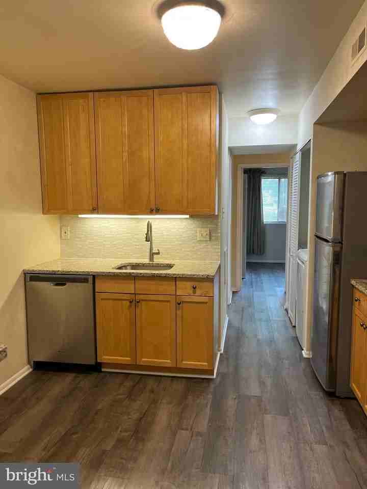 2044 Royal Fern Ct #19-2A - Photo 5 of 22