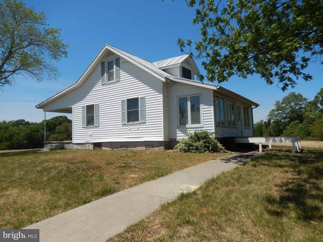 16226 Little Ferry Rd - Photo 2 of 28