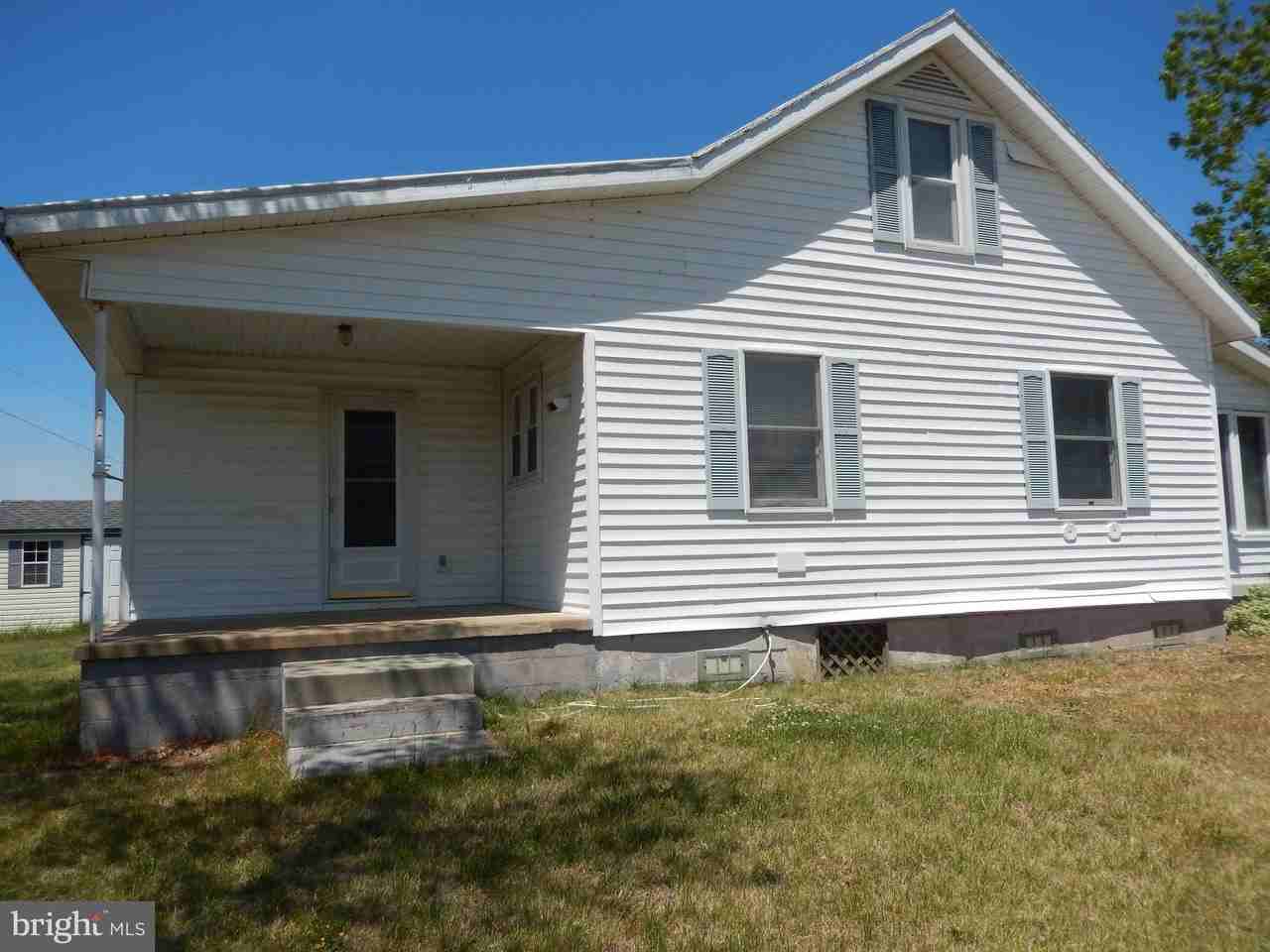 16226 Little Ferry Rd - Photo 3 of 28