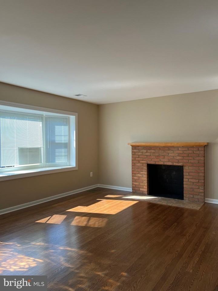 313 Valley View Ave Sw - Photo 2 of 13