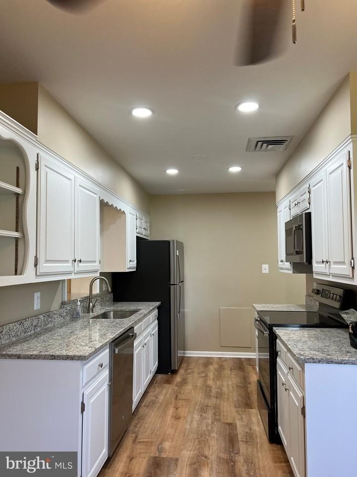 313 Valley View Ave Sw - Photo 3 of 13