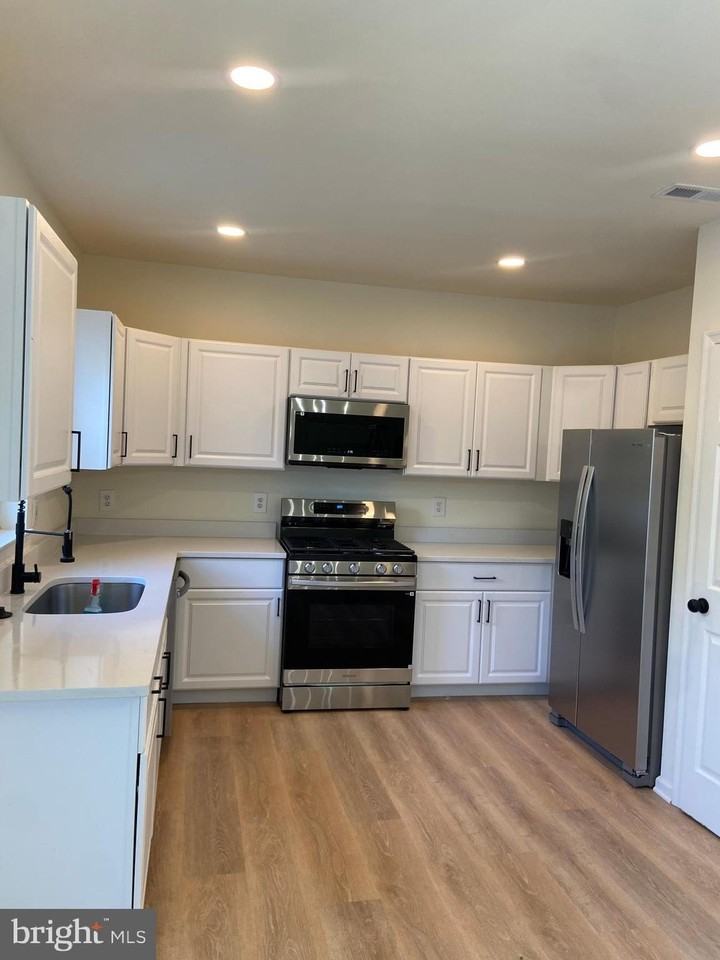 42888 Golf View Dr - Photo 2 of 46