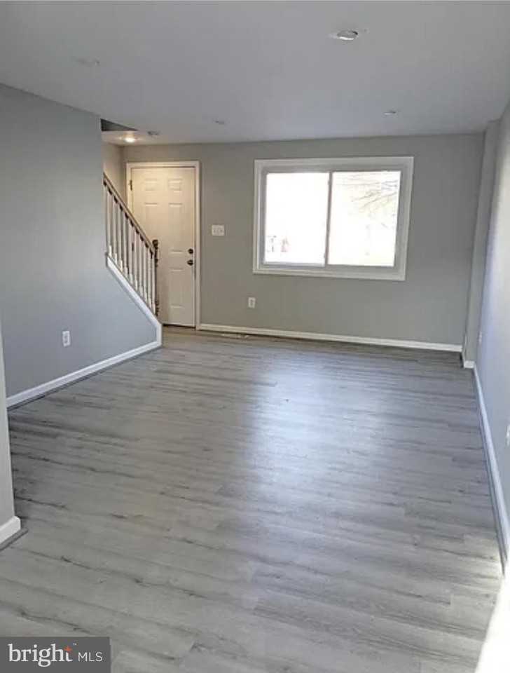 9003 Merrimack Dr - Photo 5 of 9