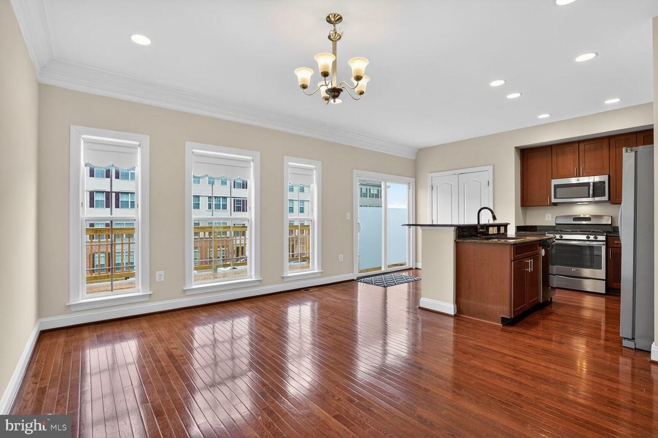 3711 Chippendale Cir - Photo 2 of 13