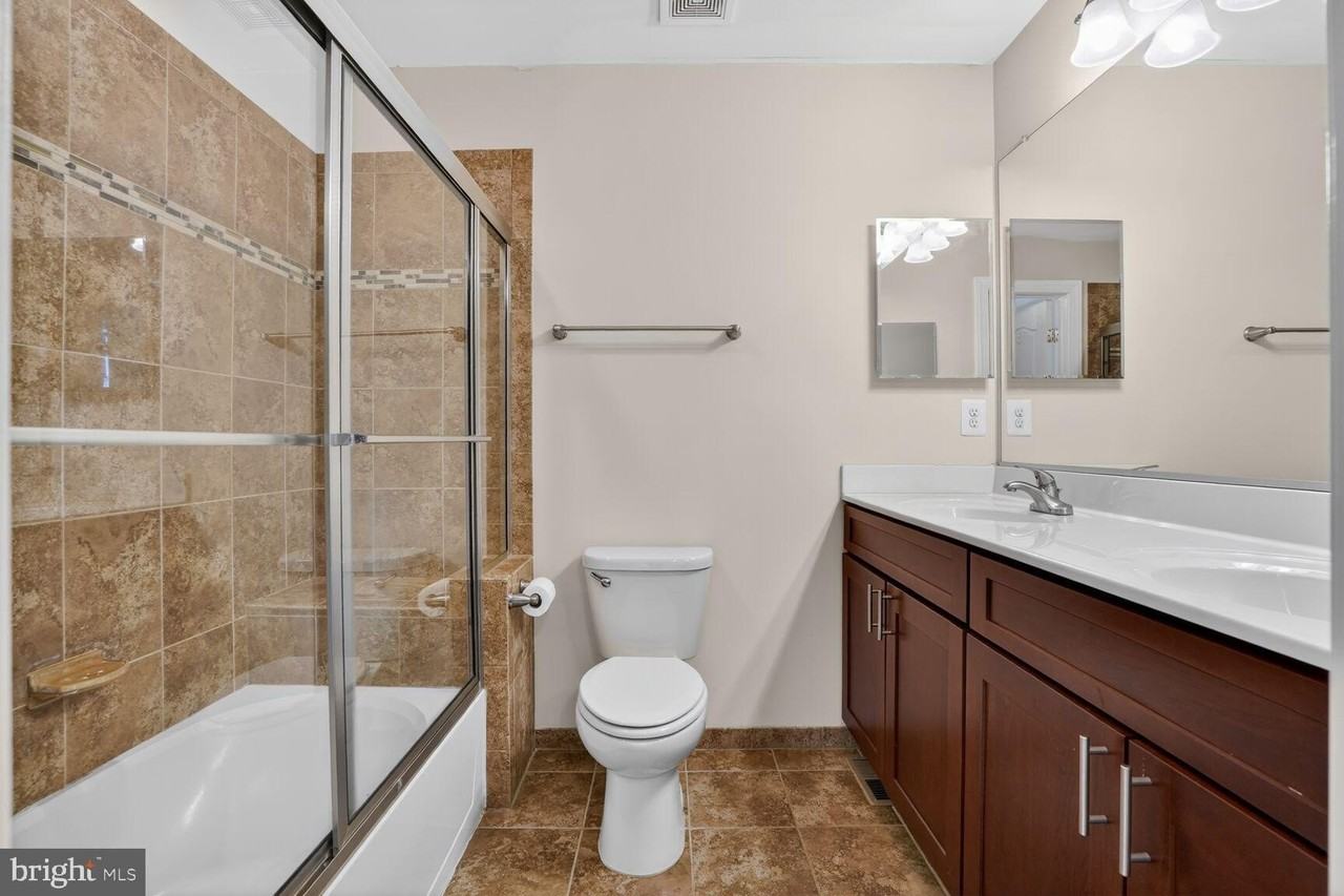 3711 Chippendale Cir - Photo 6 of 13