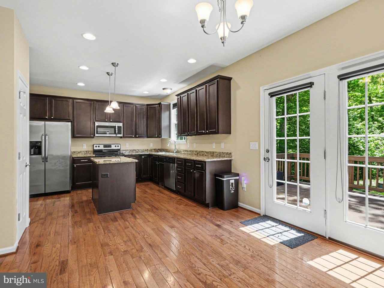 9811 Catharpin Rd - Photo 7 of 30