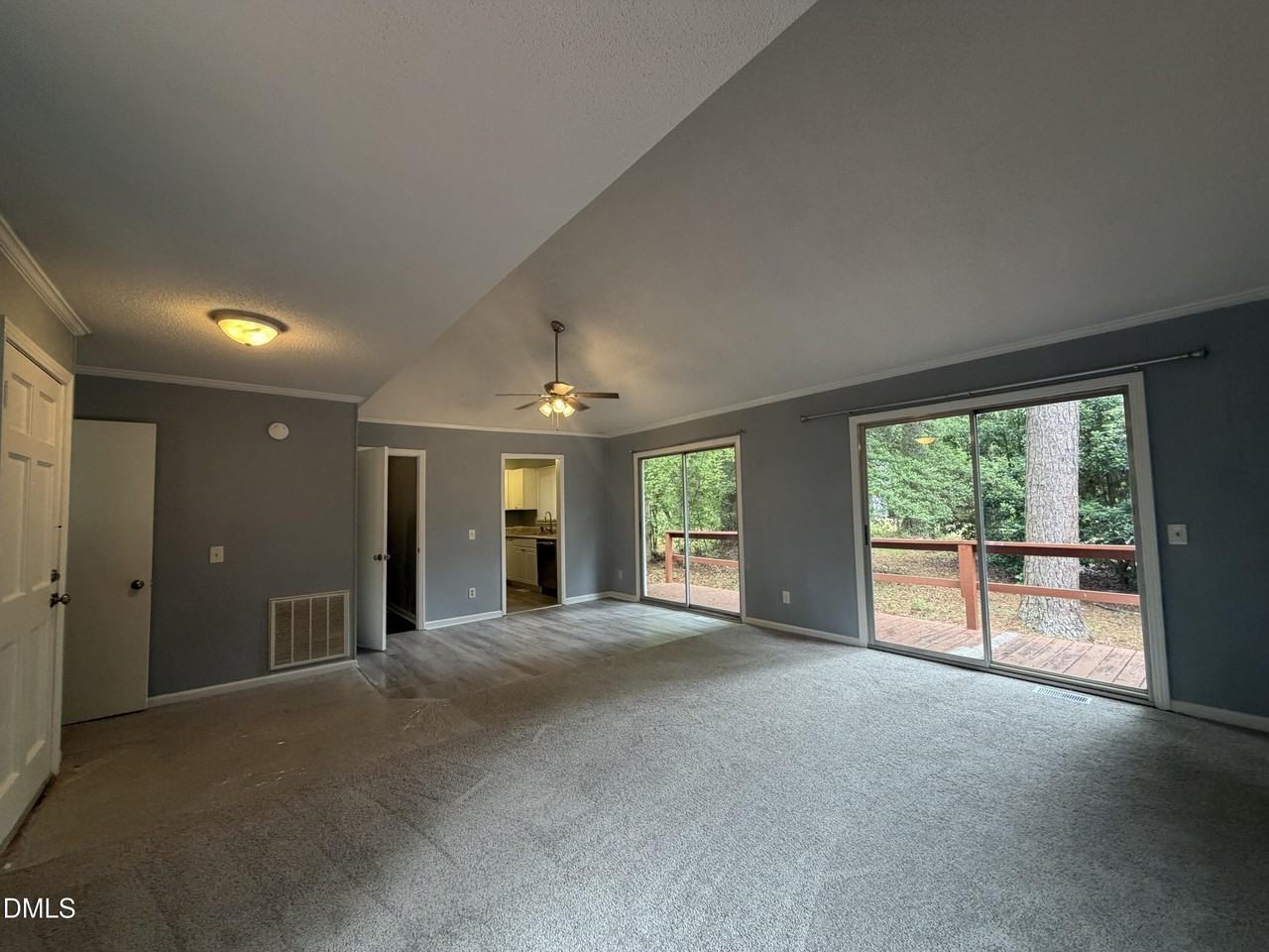 378 Kittery Pt - Photo 4 of 8
