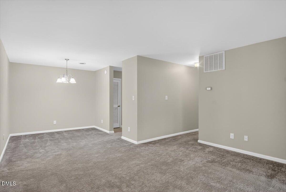 1630 Oxford Rd #B - Photo 4 of 30