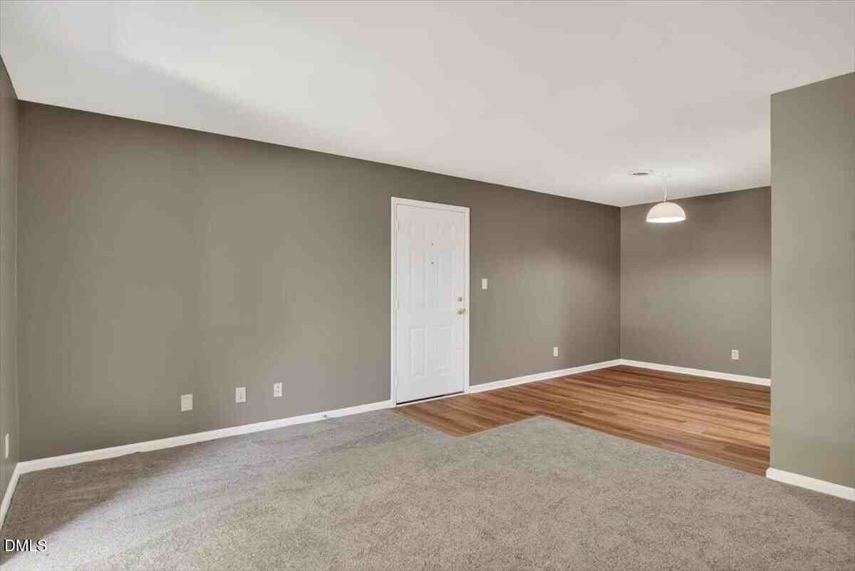 1630 Oxford Rd #F - Photo 5 of 33