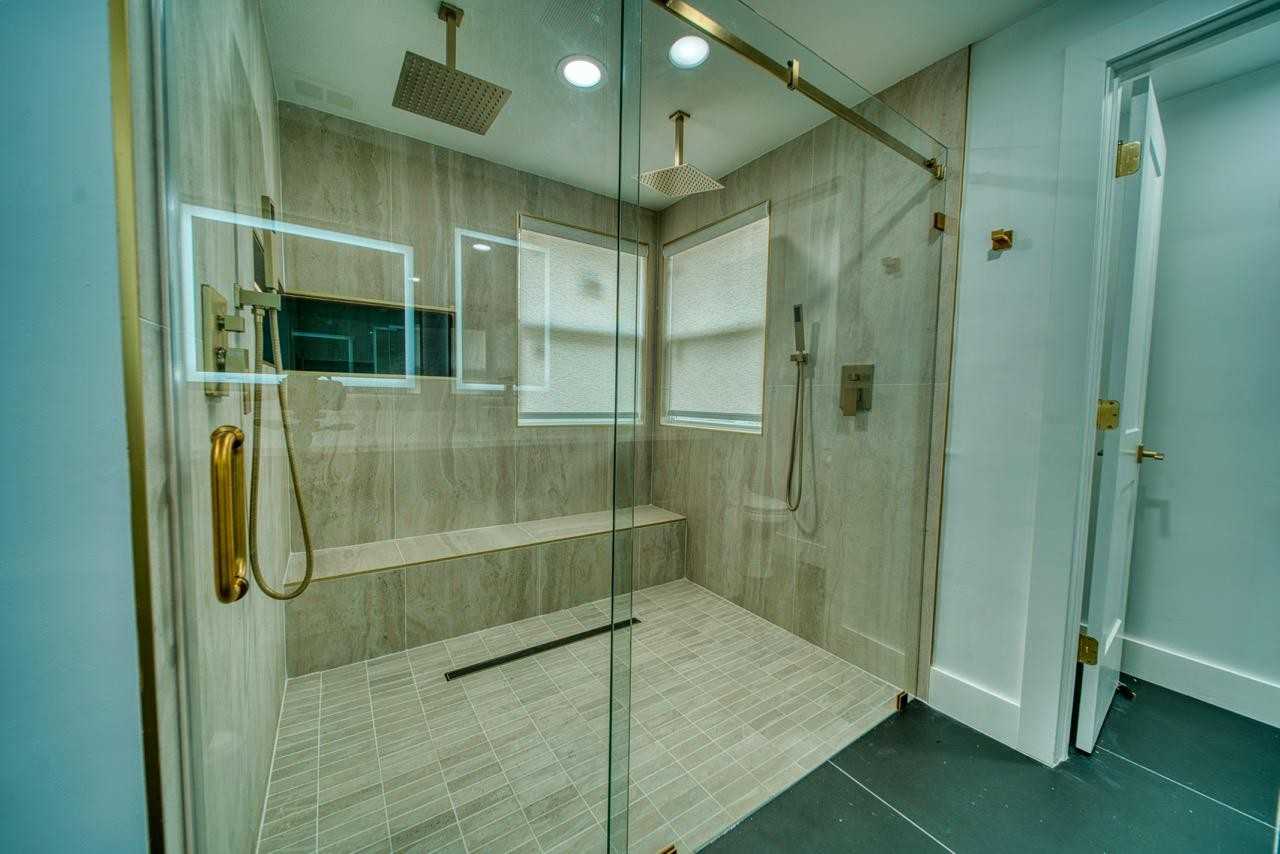1542 Sugarwood Cir #1 - Photo 2 of 10
