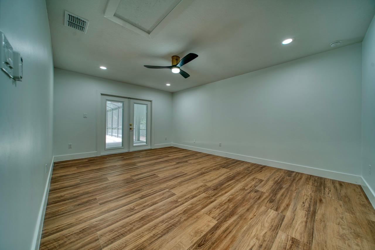 1542 Sugarwood Cir #1 - Photo 3 of 10