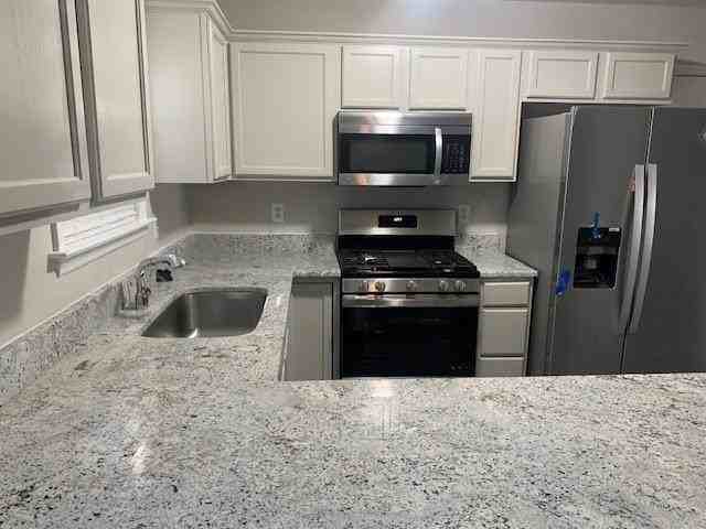 8320 Hobhouse Cir - Photo 6 of 16