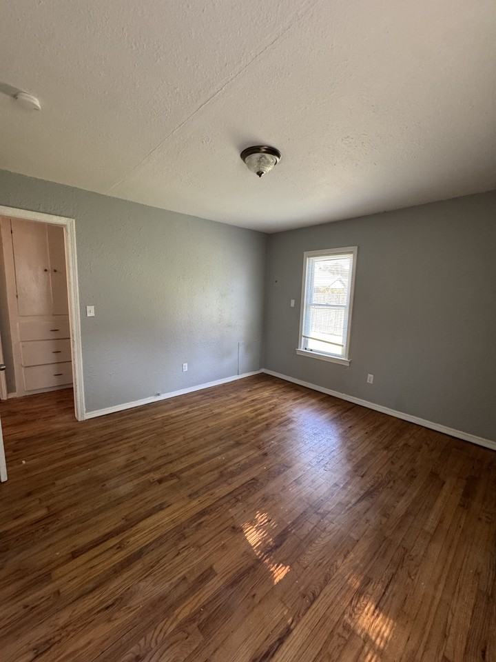 6913 Nw 36th St #1 - Photo 7 of 7