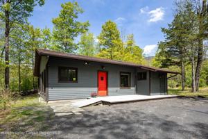 featured image of 2465 Glasco Tpke #4