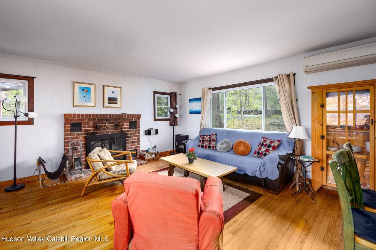 2465 Glasco Tpke #1 - Photo 3 of 12
