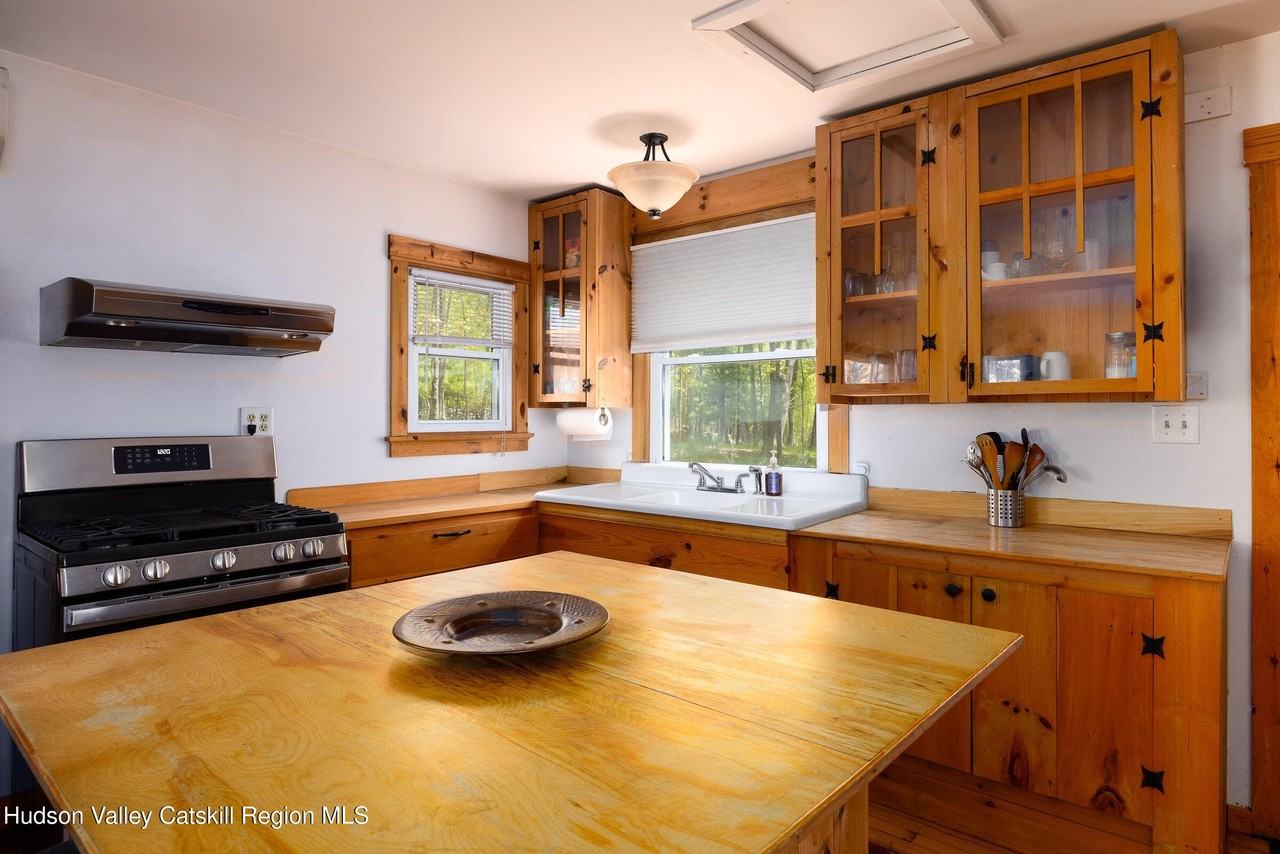 2465 Glasco Tpke #1 - Photo 6 of 12