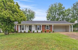 1011 Heritage Ln - Photo 1 of 1
