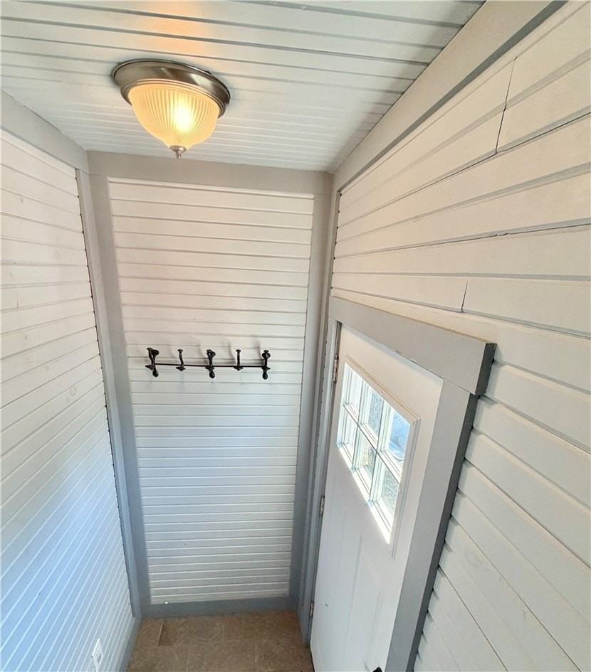 1180 National Pike - Photo 2 of 11